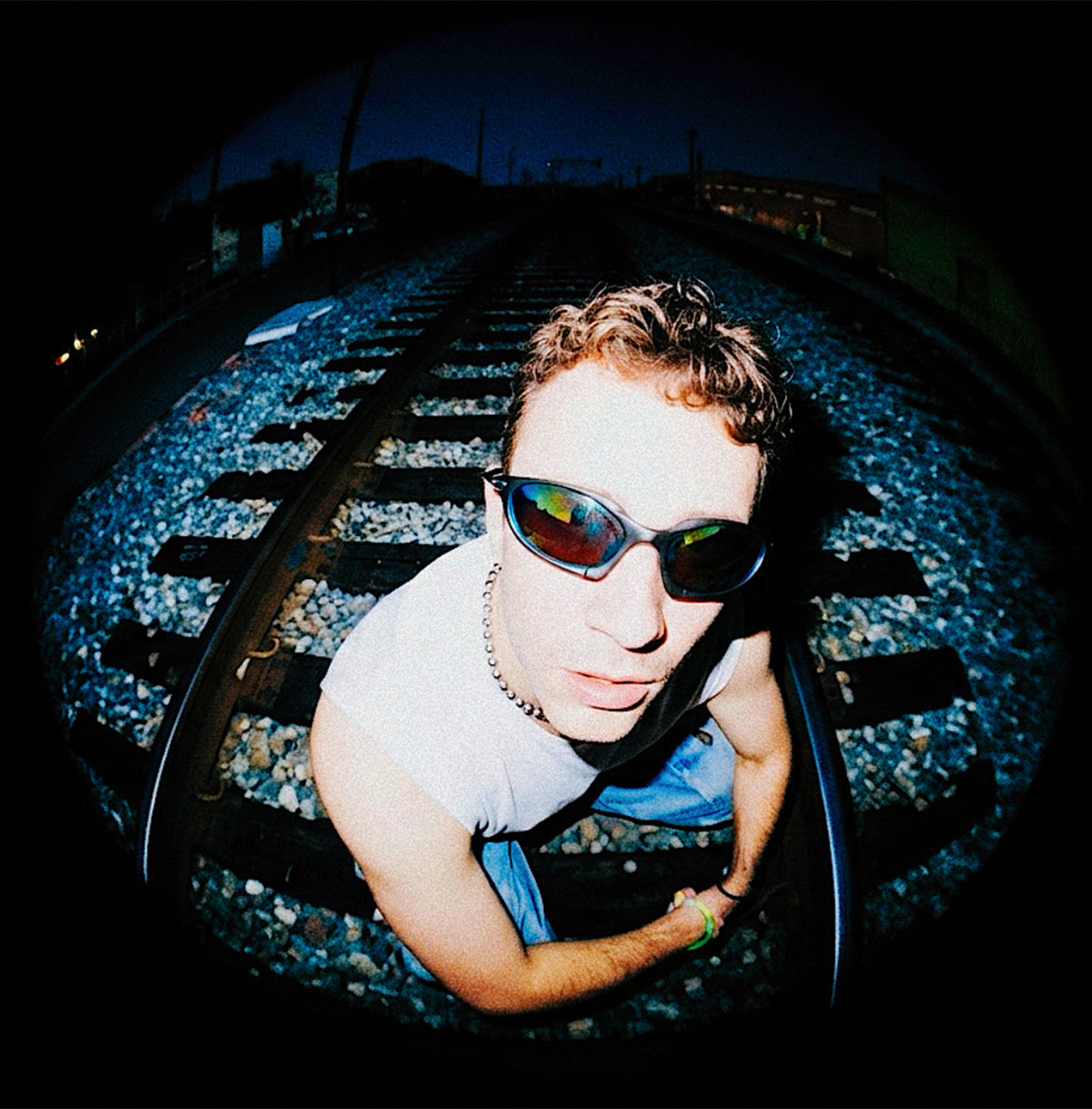 KAMINO RETURNS WITH PEAK-TIME TECH HOUSE CUT 
‘U SHOULD BE DANCING’
