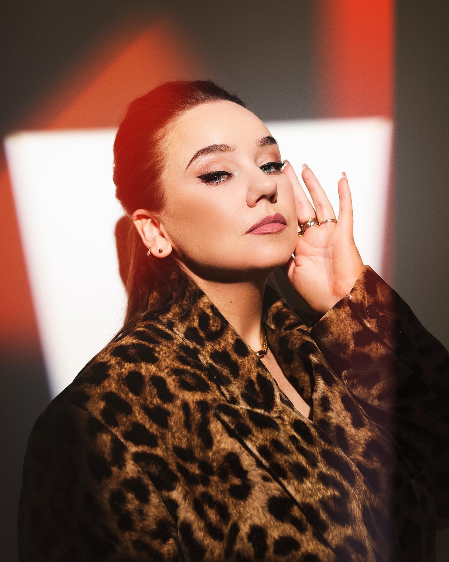 Belters Only Bring Summer Energy to “Be Alright” ft. Hayley May 3 hayley may be alright
hayley may